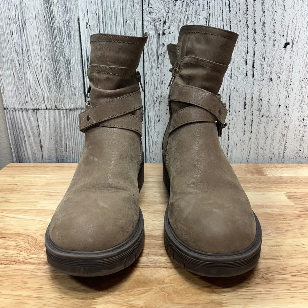 Ruiee Womens Taupe Slouchy Ankle Boots Studded Buckle Strap Side Zip Lug Sole 10 - Picture 2 of 9